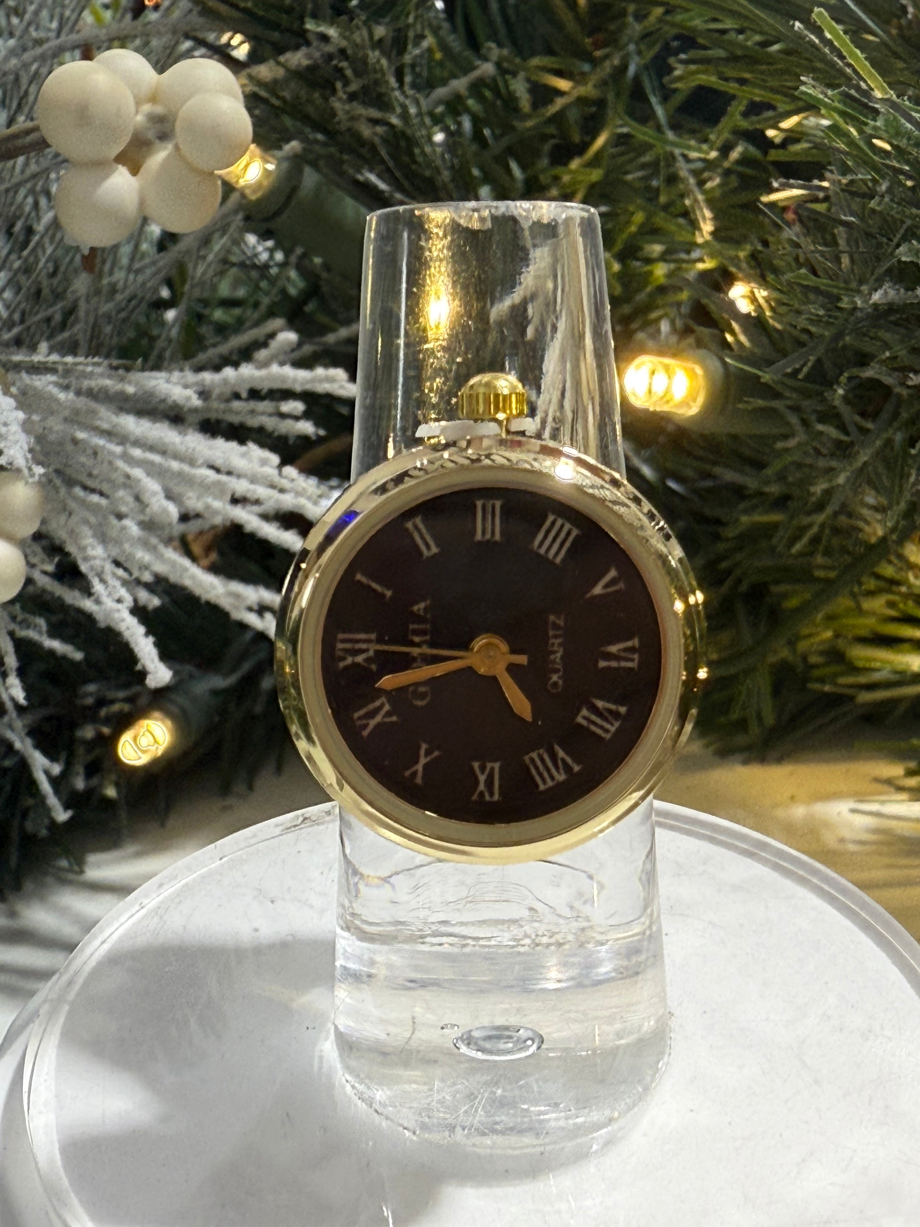Malva Watch Ring