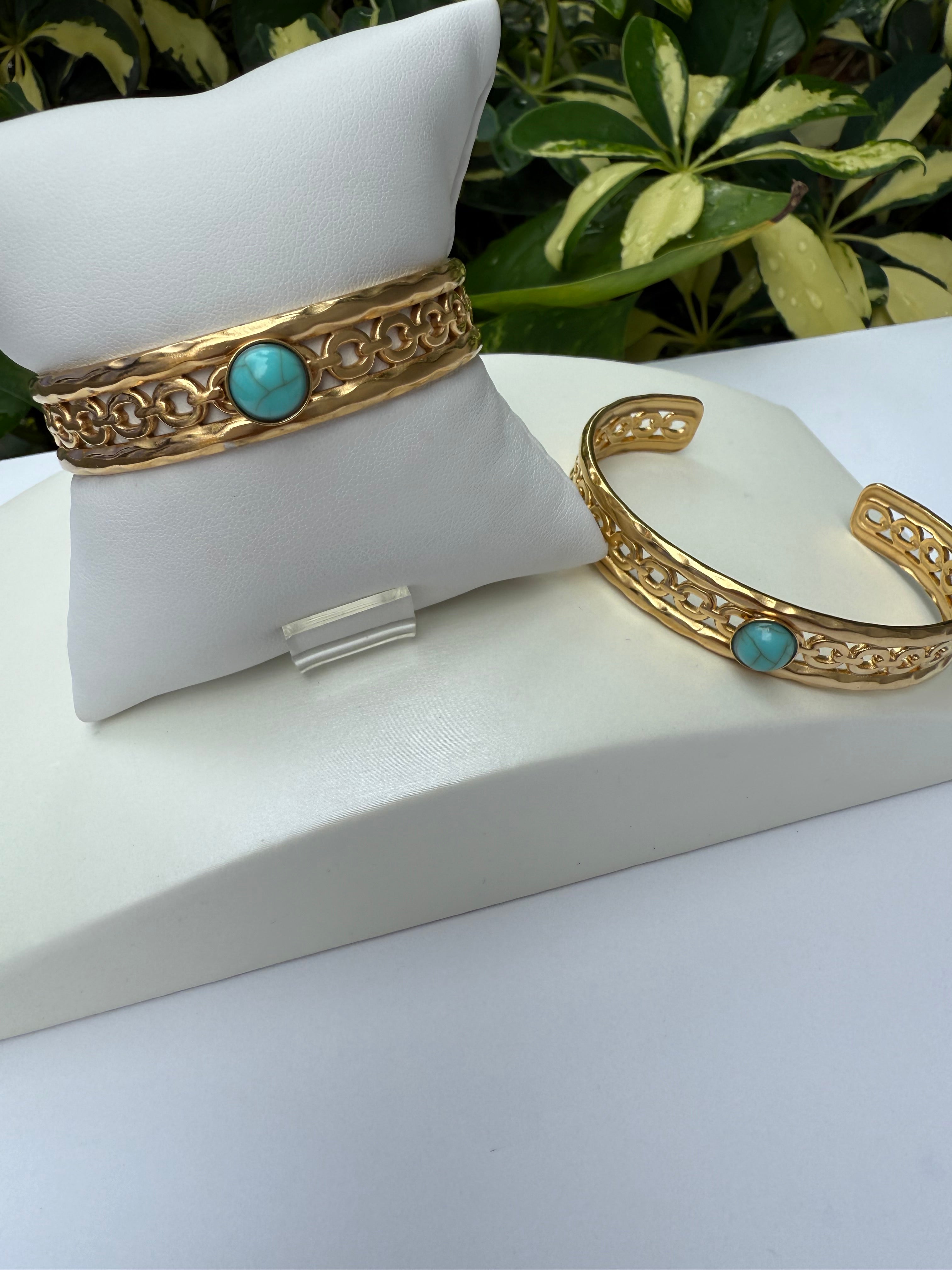 Cala Bracelet Cuff